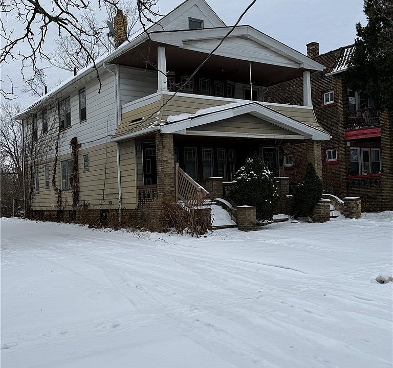 2nd image of 991 E 143rd St