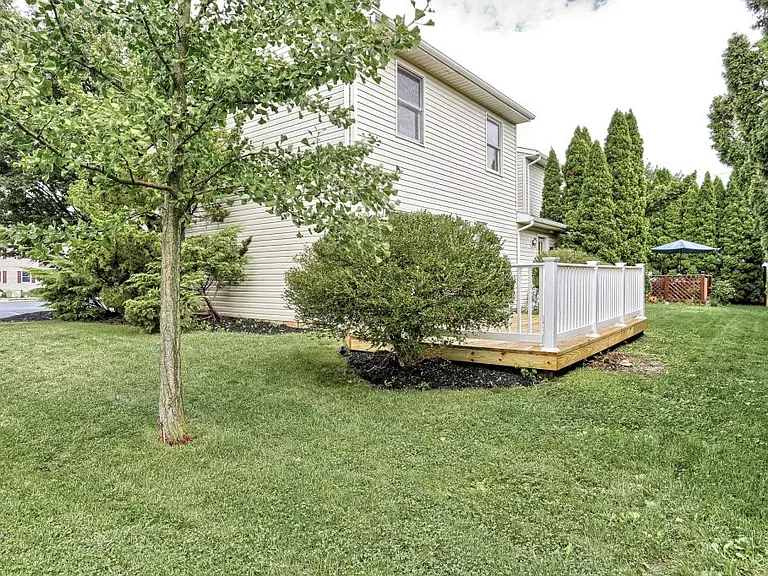 32 Forest Cir — Photo 14
