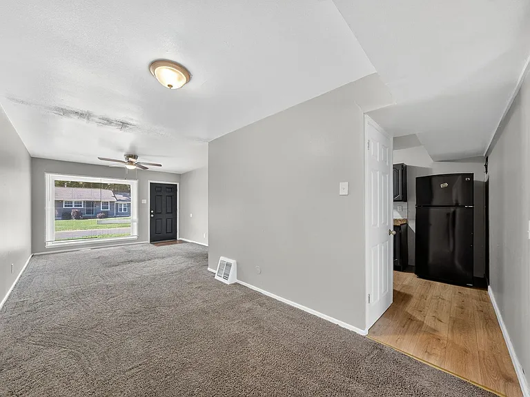 251 Midlothian Rd — Photo 9