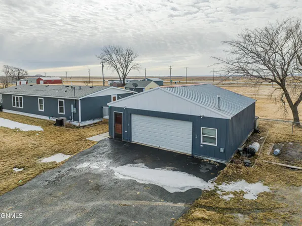 110 Roosevelt St, Sterling, ND 58572