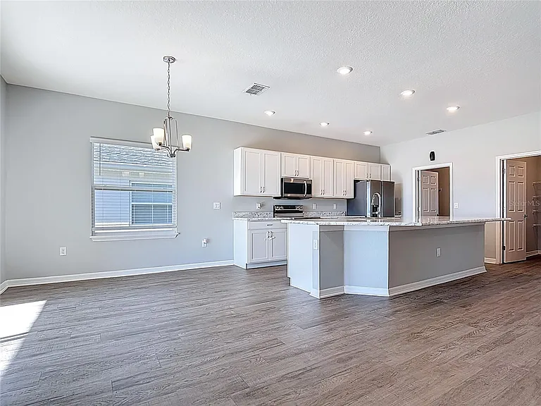 840 Sydney St — Photo 20
