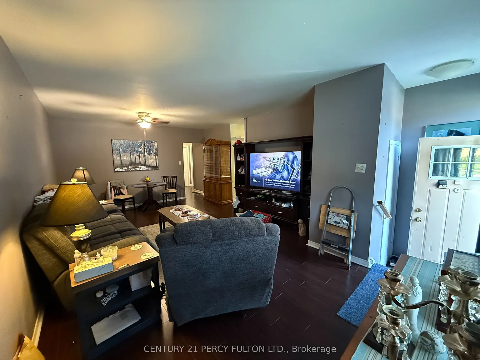 3 bed, $2,300 — Photo 4