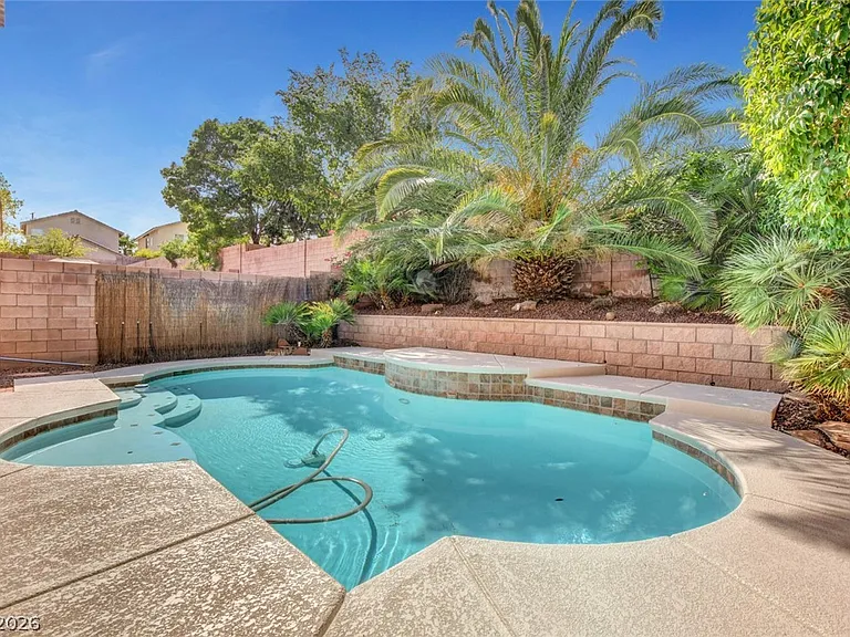 11030 Vasari Ct — Photo 41