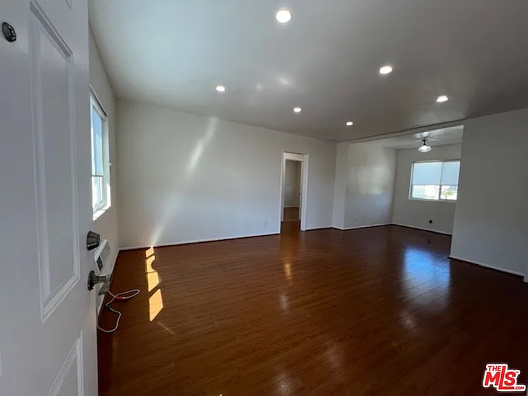 2210 S Sycamore Ave #3 — Photo 13