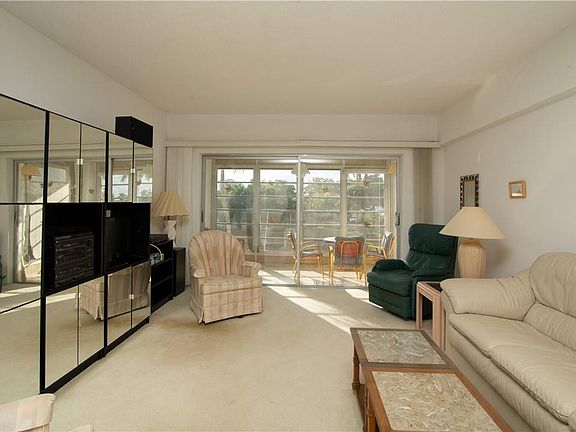 4th image of 1481 S Ocean Boulevard #218