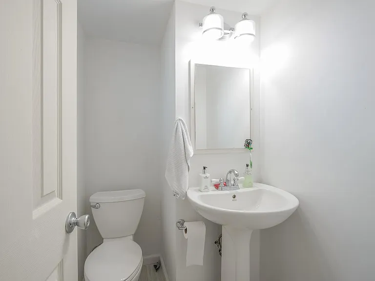 6811 Floyd Ave — Photo 22