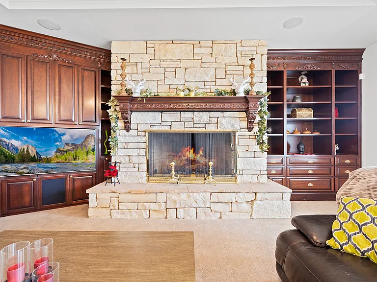 16555 Charles Otter Dr — Photo 40