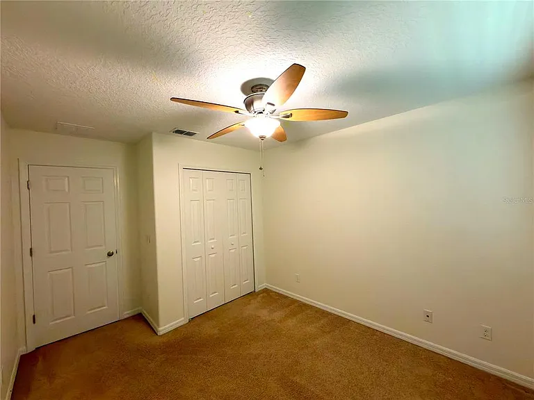 1036 Laurel Ridge Ln — Photo 10