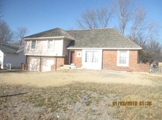 11318 W 74th St, Shawnee, KS 66203