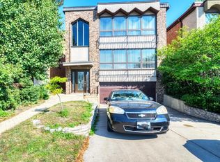 4838 Old Orchard Rd, Skokie, IL 60077