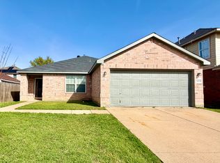 7409 Cresswell Dr, Arlington, TX 76001