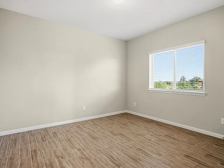 1610 Buckner Pl — Photo 24