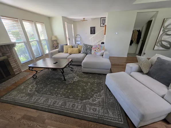 2011 Sandberg Dr Unit 160, Austin, TX 78752