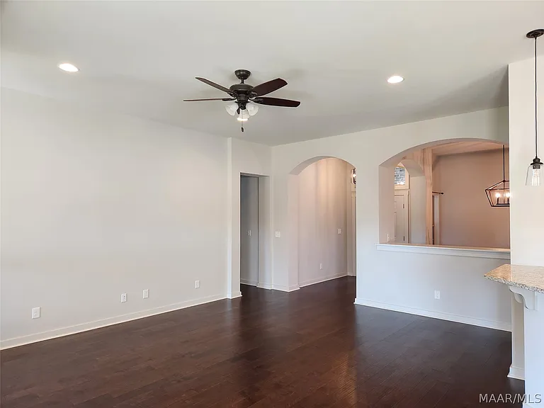 292 Hedgefield Dr — Photo 10