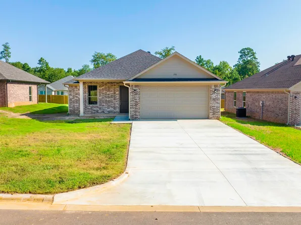 252 Oak Valley Dr, Gilmer, TX 75644