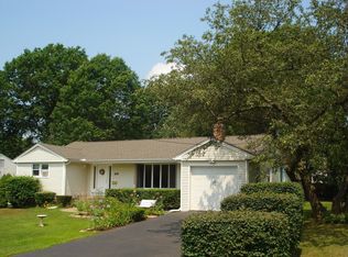 46 Holly Ln, Wethersfield, CT 06109