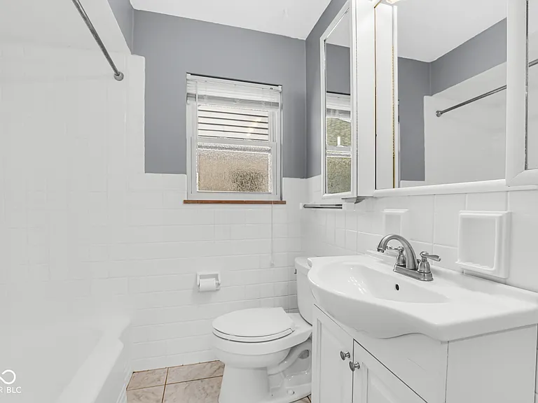 1420 Kessler Boulevard East Dr — Photo 17
