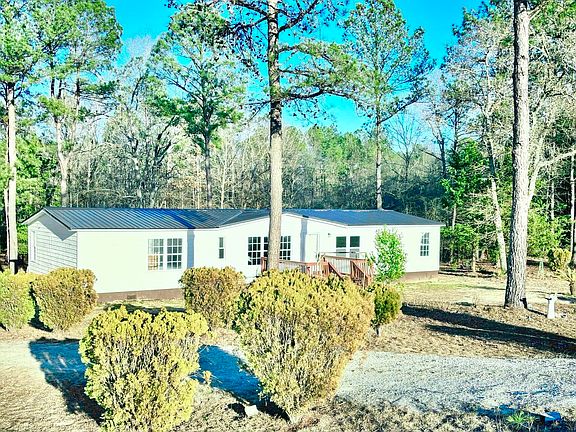 2nd image of 5861 Luckeys Bridge Road