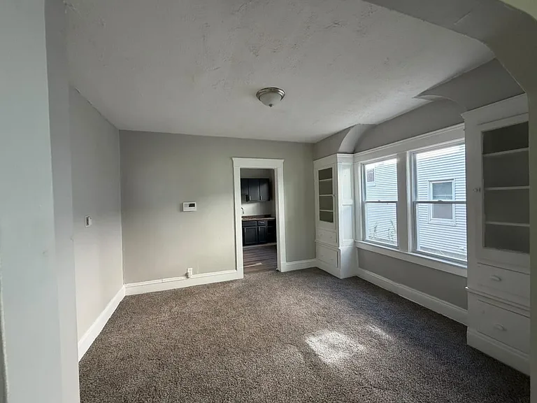 9512 Parkview Ave #1 — Photo 2