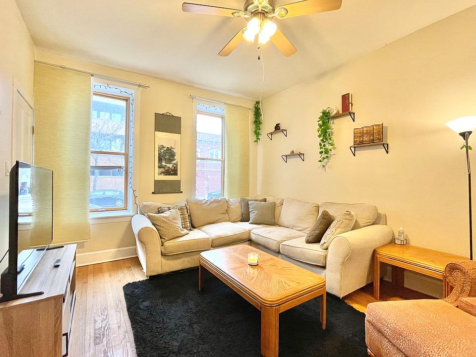 1st image of 2211 W Armitage Ave #1