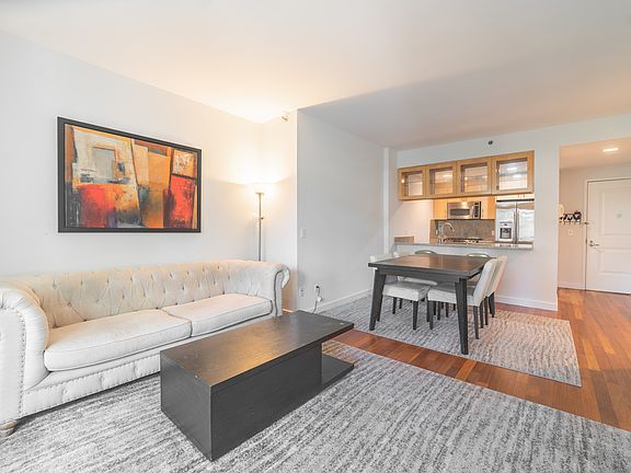5th image of 161 E 110th St APT 4B