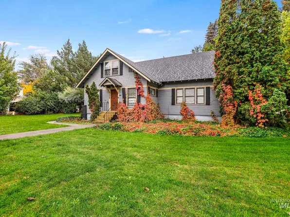 629 3rd Ave W, Gooding, ID 83330