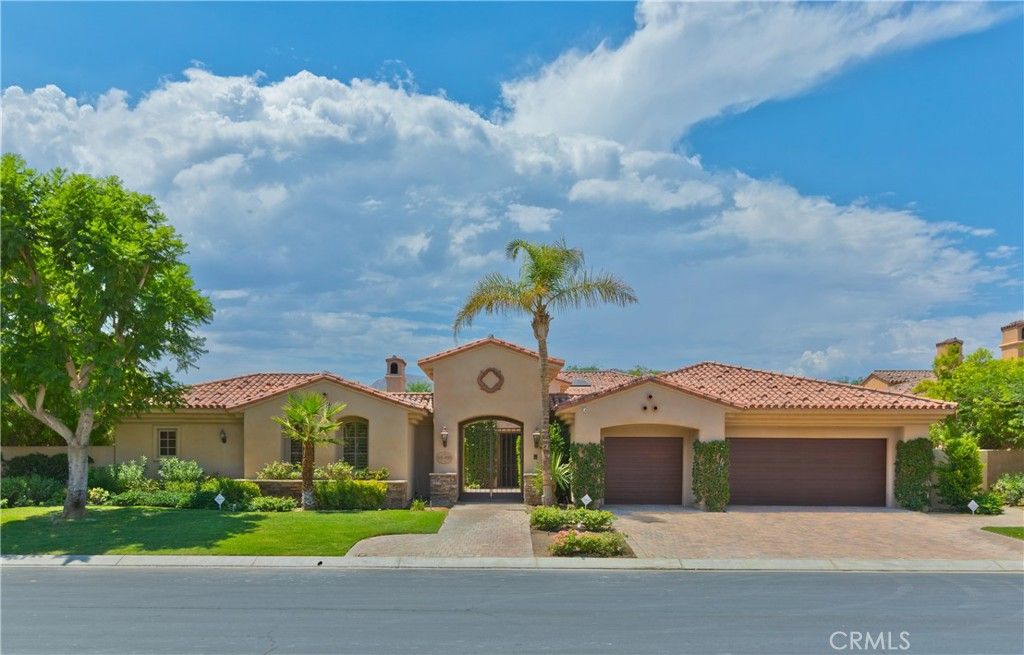 55495 Royal Street George 2