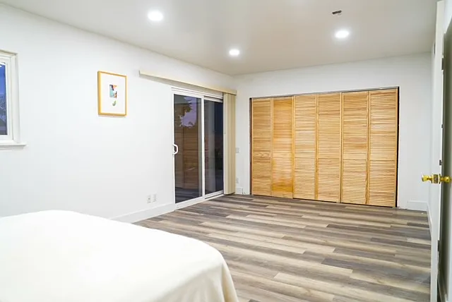 20302 Germain St — Photo 25