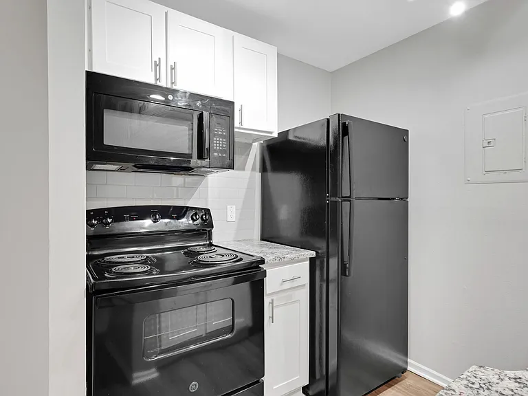 The Randolph- 1 Bed, 1 Bath