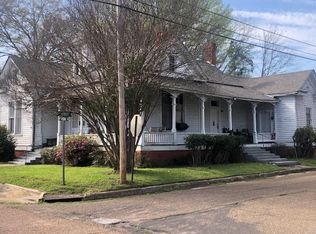 923 4th Ave N, Columbus, MS 39701