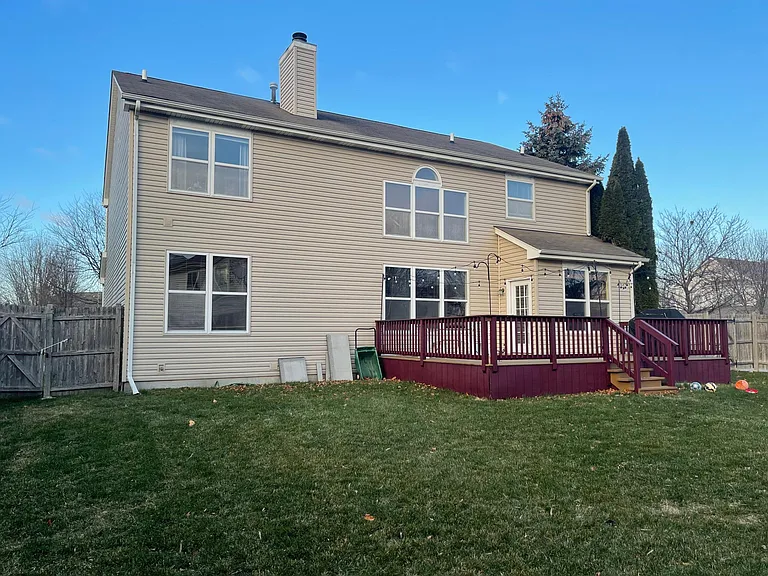 Ashford Ln — Photo 11