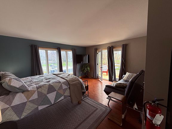 3rd image of 166 Central Ave #E1