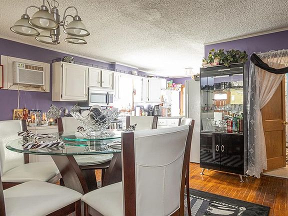 5th image of 43 Japonica St