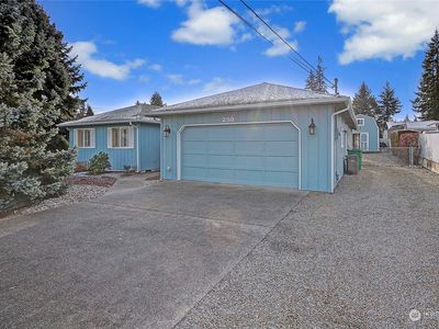 298 Prestwick Drive, Camano Island, WA, 98282
