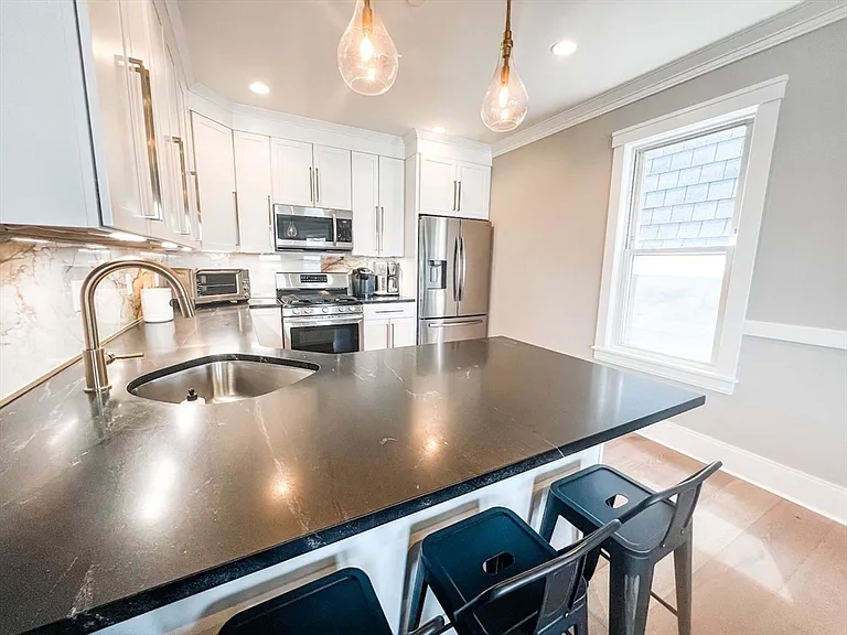 69 Falcon St #3 — Photo 3