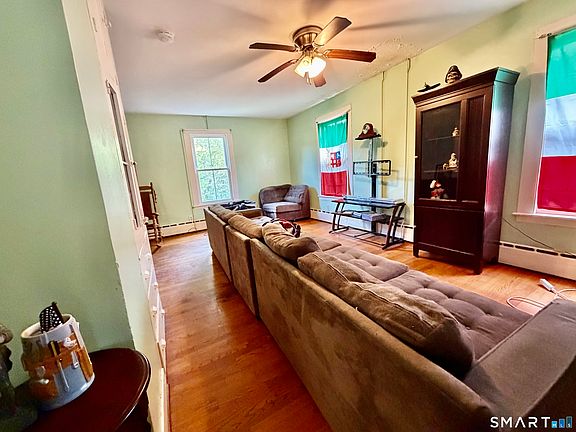4th image of 95 Williams Avenue