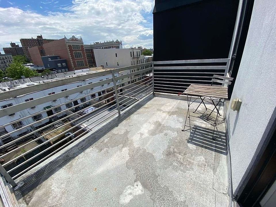 1st image of 700 Flushing Ave APT 4D
