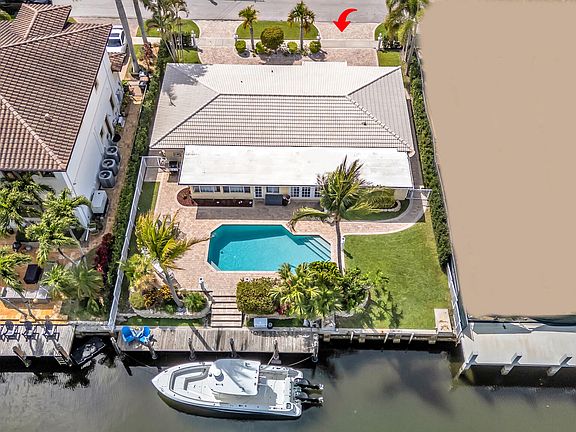 4th image of 4920 NE 28th Avenue