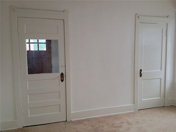 5th image of 617 NW 20th St