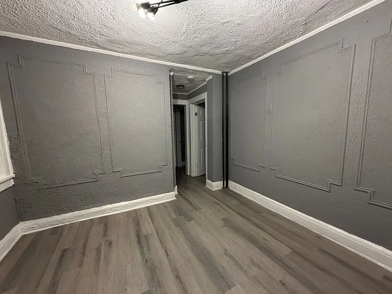 718 Arlington Ave #3A — Photo 4