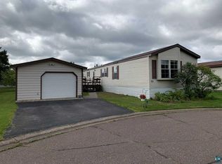 22 Nutmeg Ln, Duluth, MN 55810