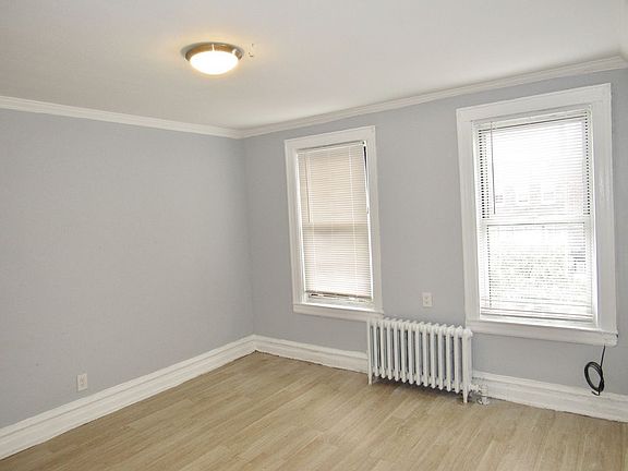 3rd image of 2229 36th St #2