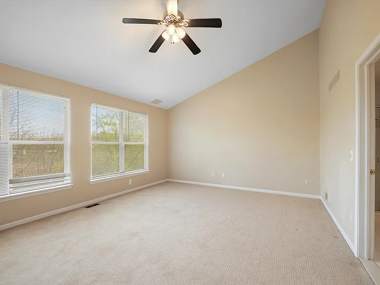 31216 Kingswood Blvd — Photo 25
