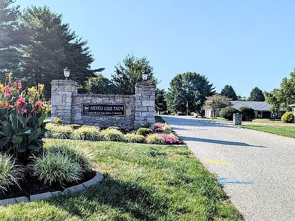 4th image of 1045 Keeneland Ct