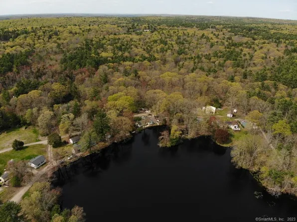 106 Rhode Island Line Road, Putnam, CT 06260