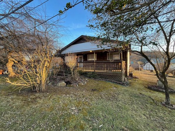 4606 Marlin Dr, Charleston, WV 25302