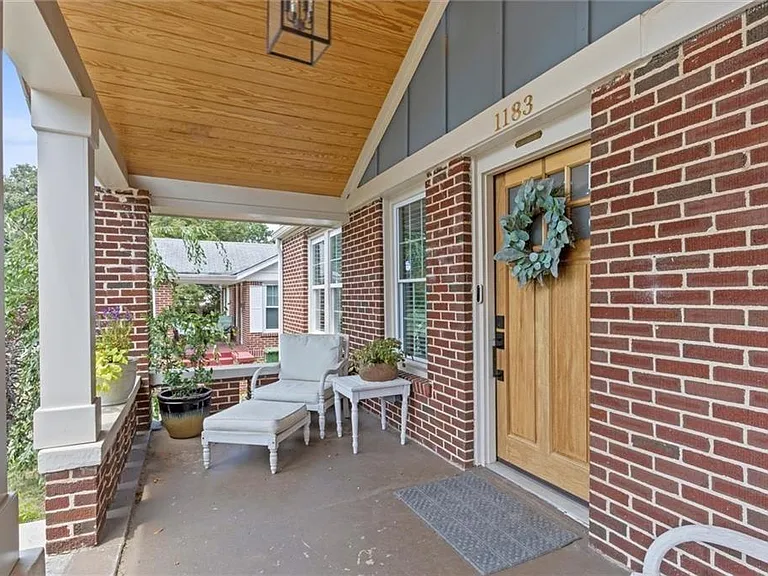 1183 Ewing Pl SW — Photo 4