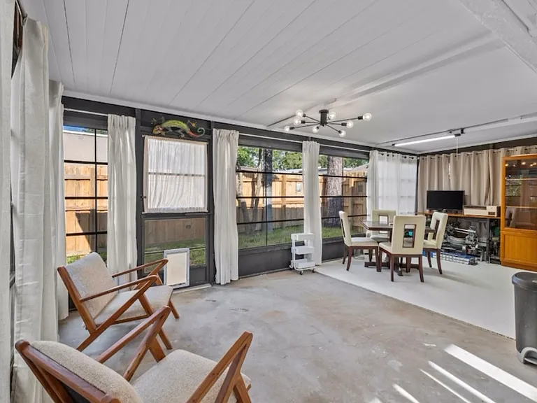 2240 Pinewood Villas Dr — Photo 6