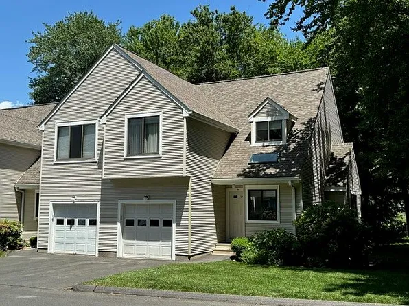 6 Redstone Way, Farmington, CT 06032