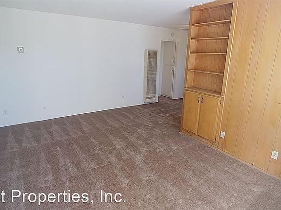 3rd image of 4652 33rd St APT 6